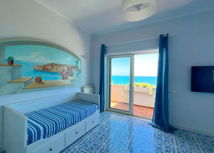 La Perla Bianca Apartment - Near Train Station And Best Beaches With Amazing Sunsets