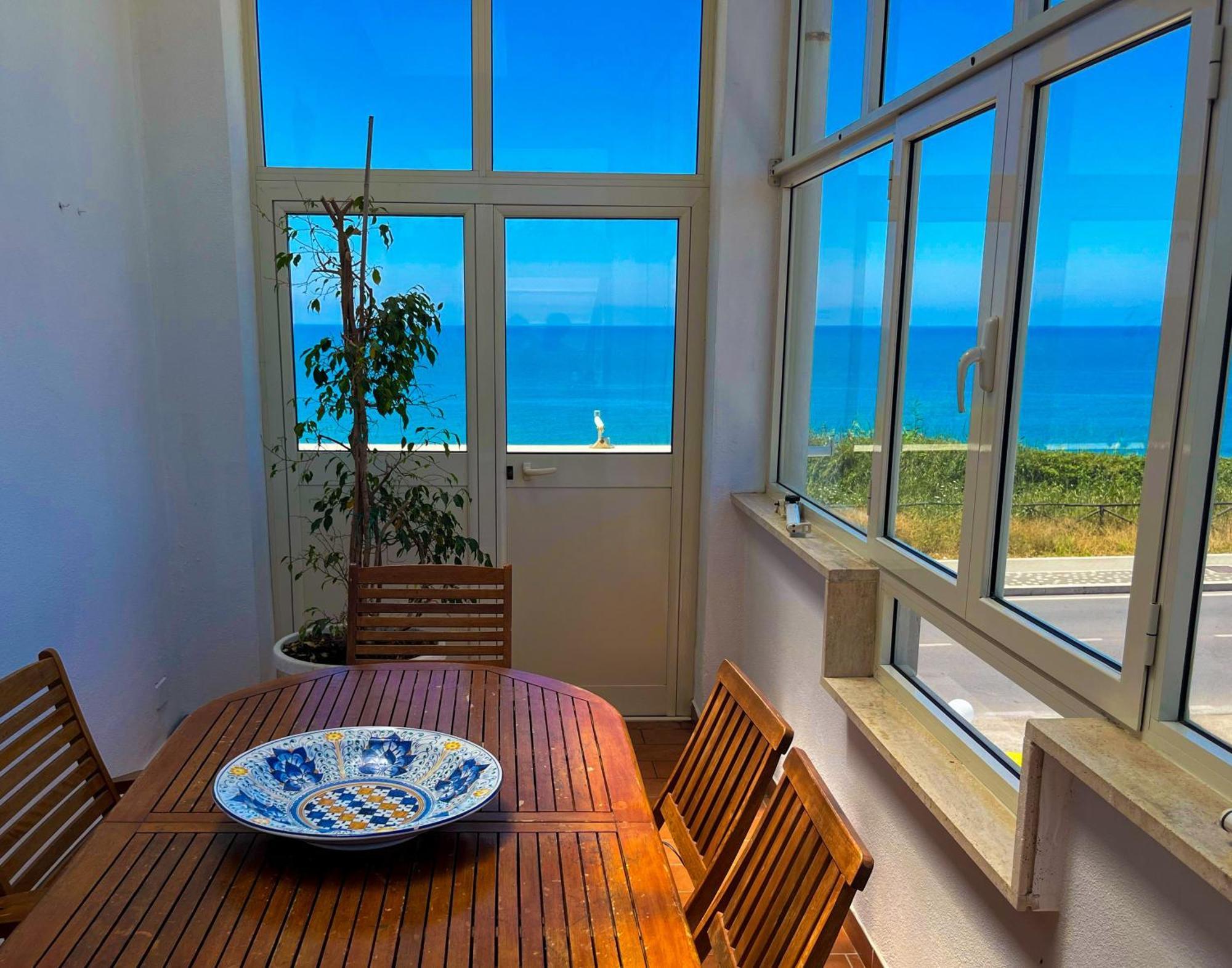 La Perla Bianca - Near Train Station And Beaches With Amazing Sunsets